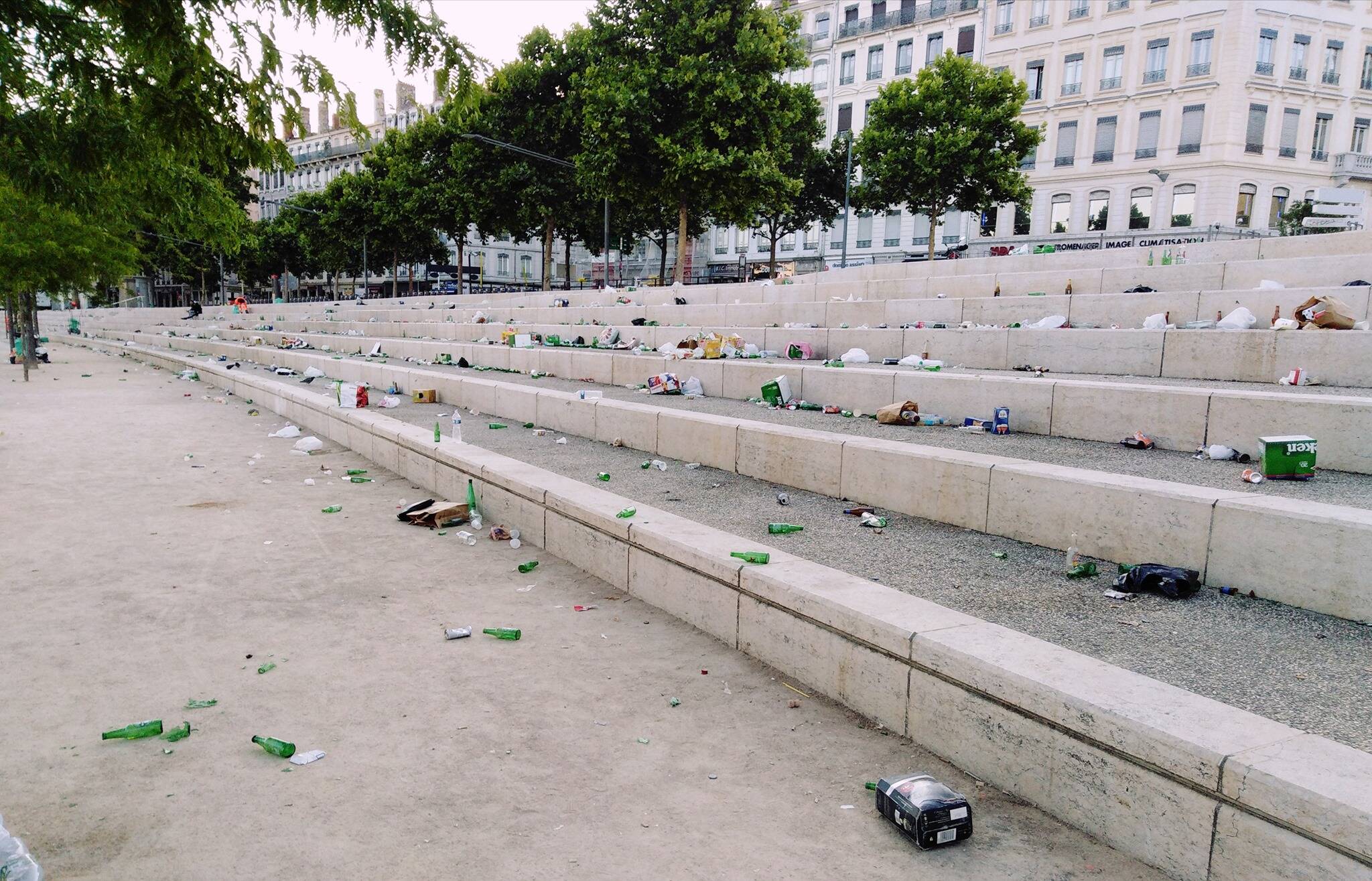 Des bacs supplémentaires pour les déchets sur les berges du Rhône